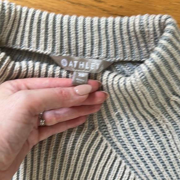 Athleta Rockland Sweater - Picture 3 of 4